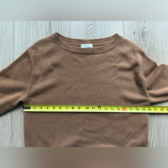 Aritzia Essential Cashmere Relaxed Crew Sweater Sz S - Picture 11 of 16